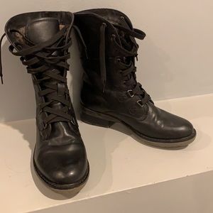 BARETRAPS Henriette Boots Size 7.5 SUPER CUTE!